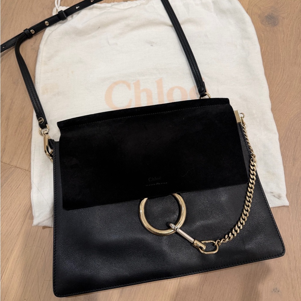 Chloe Black Leather and Suede Shoulder Bag with ring-chain